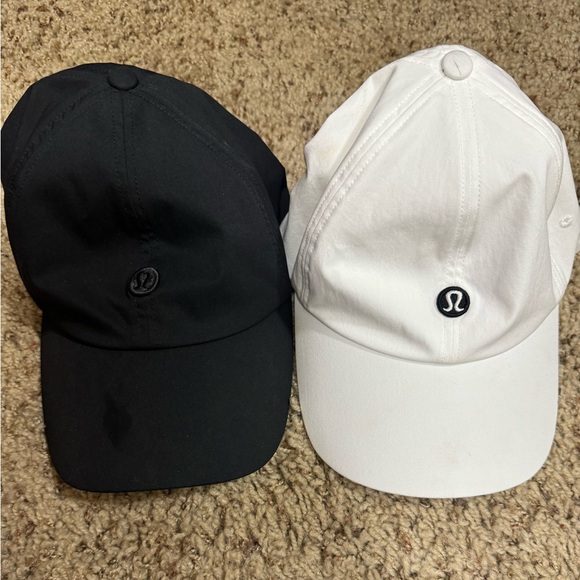Set of 2 Lululemon hats - Picture 1 of 5